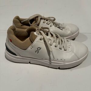 THE ROGER on running Size US 8.5